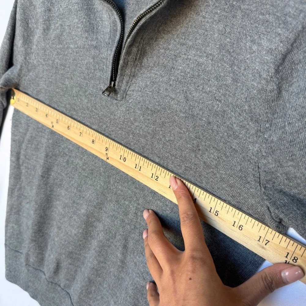 Banana Republic 1/4 Zip Pullover Sweater Men's Small Grey‎ 100% Fine Merino Wool